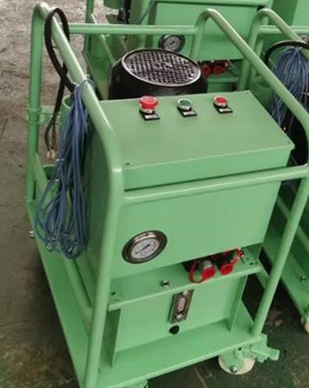 鉚接機(jī)鉚接后鉚釘開裂的原因有哪些？
